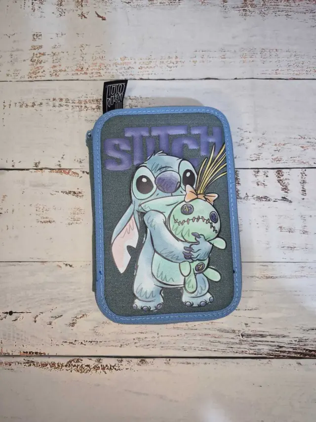 Cartuchera de 2 pisos premium Stich