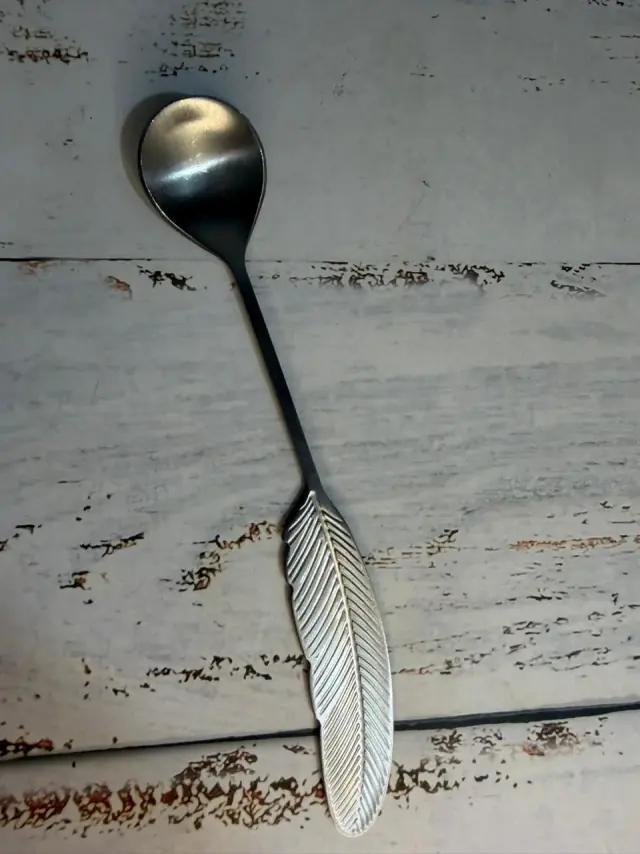 Cucharas de metal