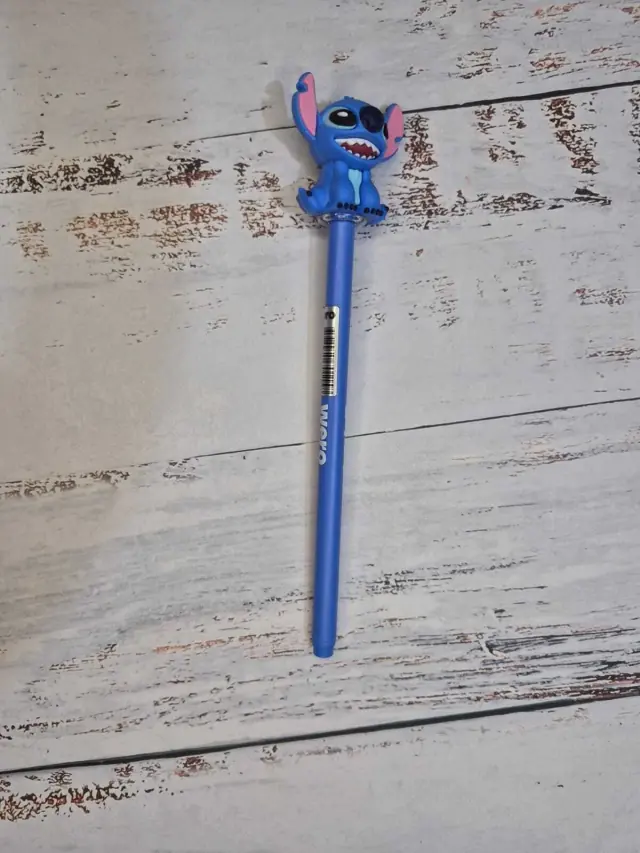 Lapicera con tapa de Stitch