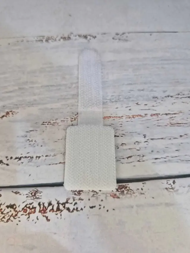 Organizador de cables con velcro