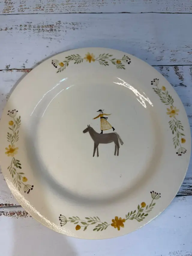 Plato de cerámica